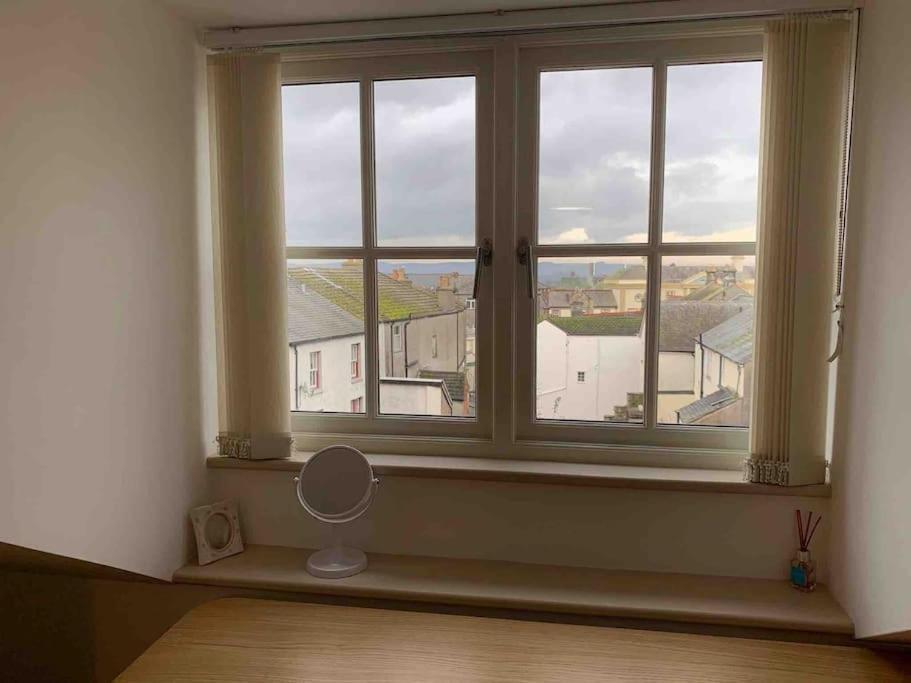 4 Bedroom House, Central Ulverston Buitenkant foto