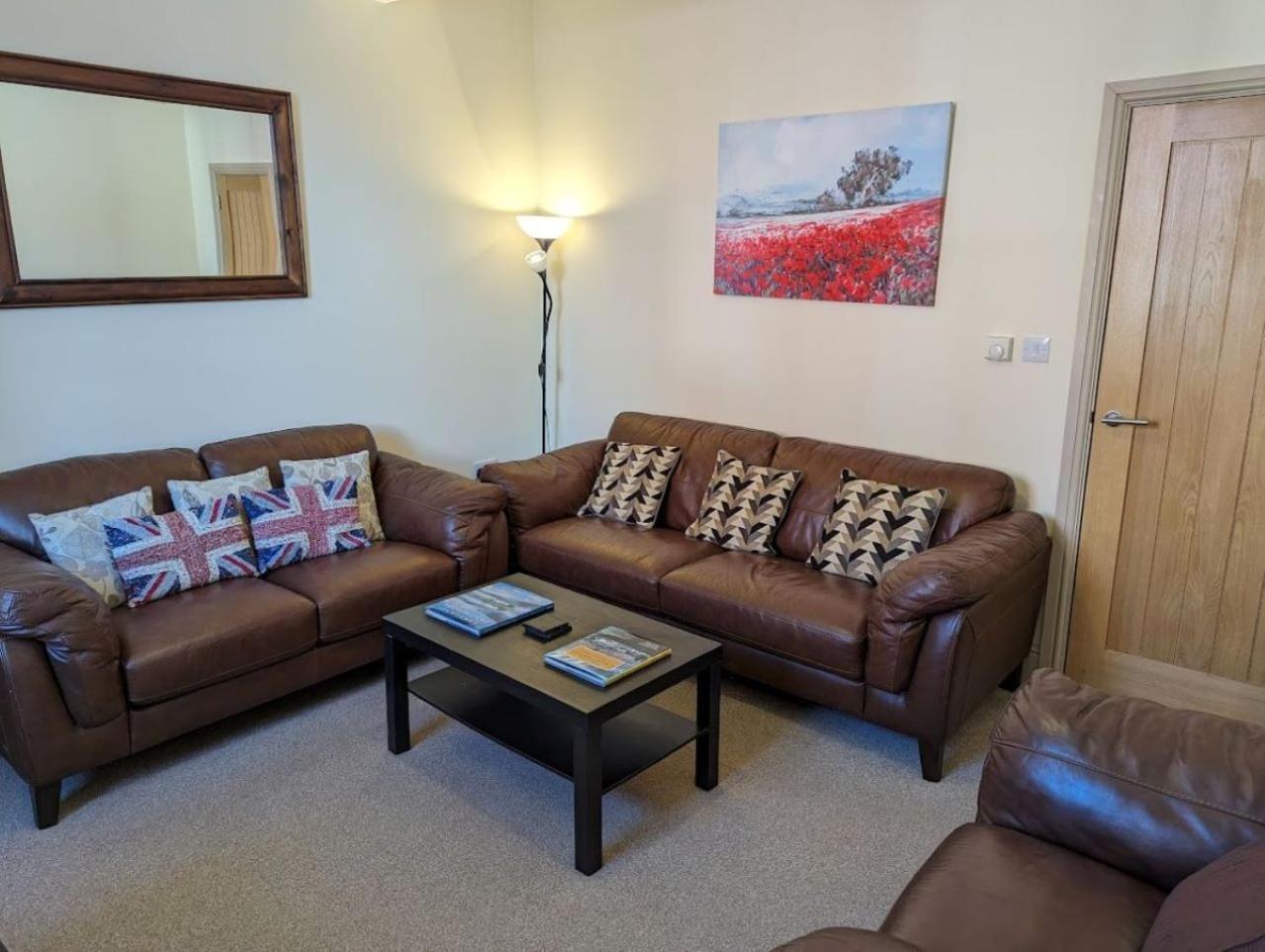 4 Bedroom House, Central Ulverston Buitenkant foto